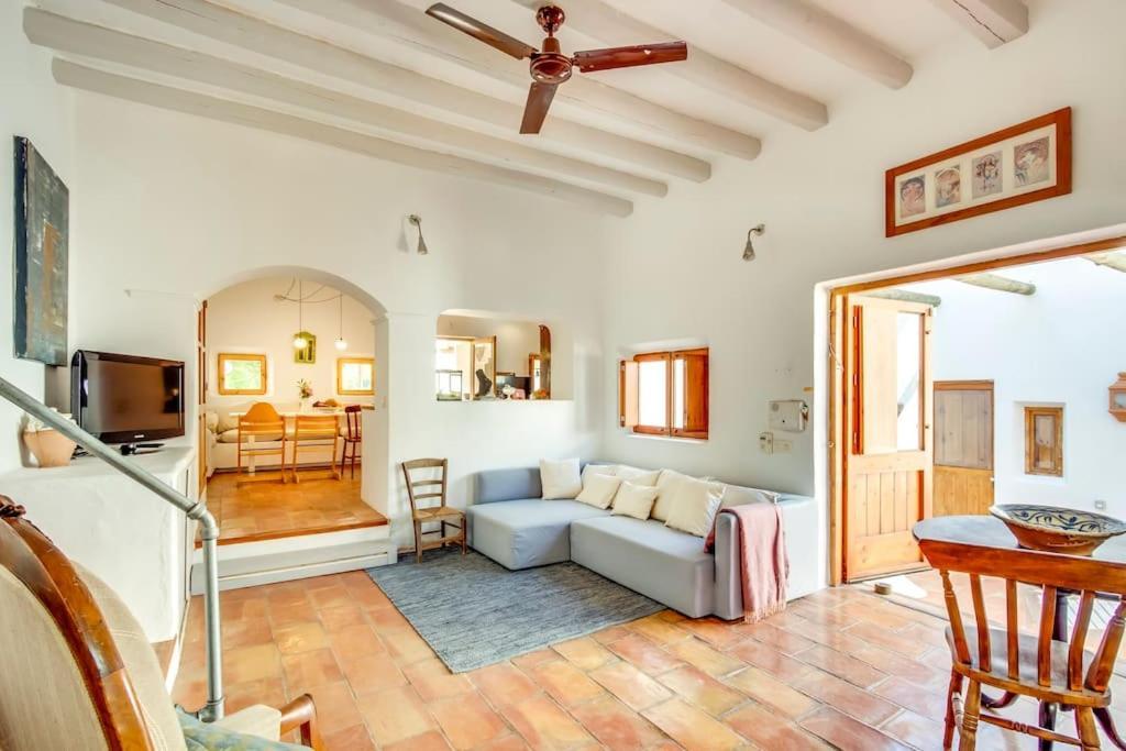 Santa Gertrudis  Casa Rosada - Gorgeous Family Finca Near Santa Gertrudis 빌라 외부 사진
